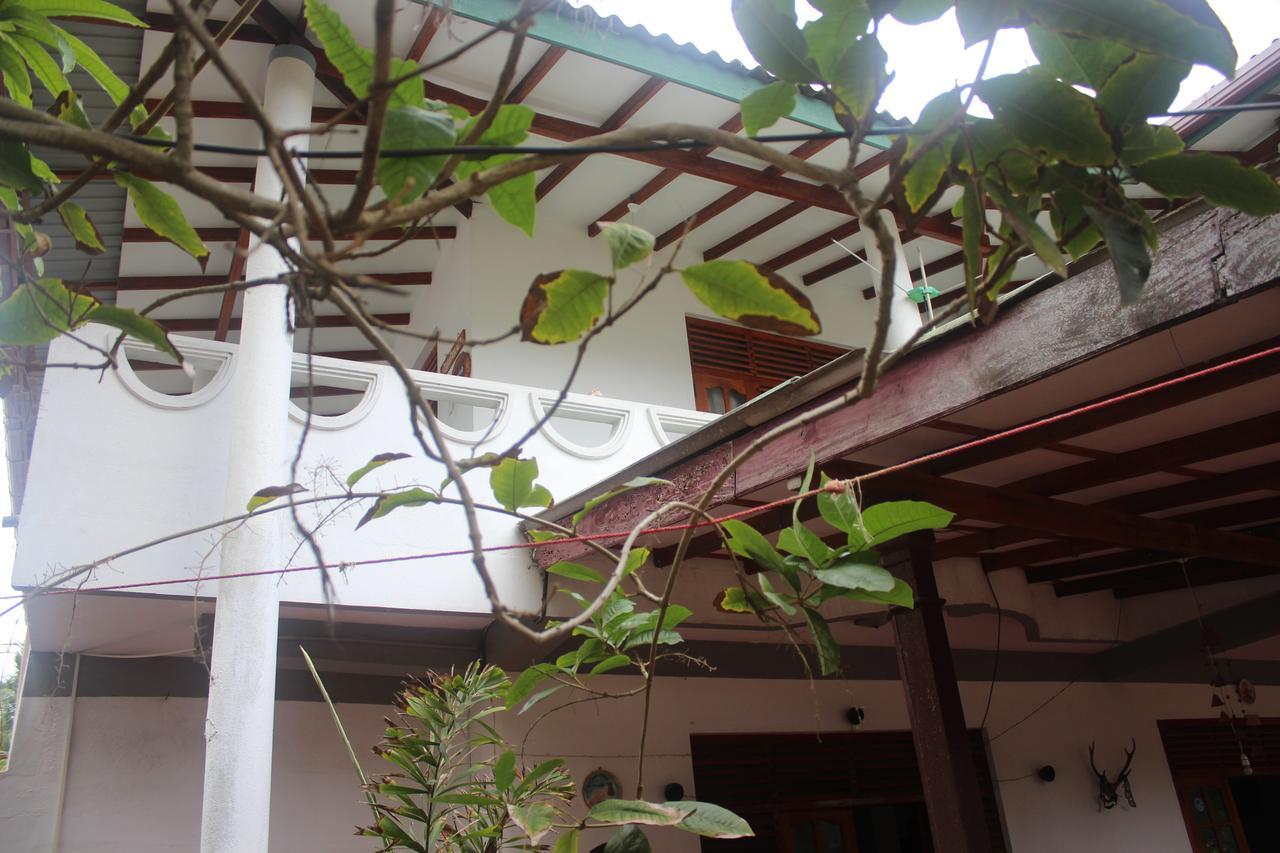 טנגלה Julie Guest House מראה חיצוני תמונה