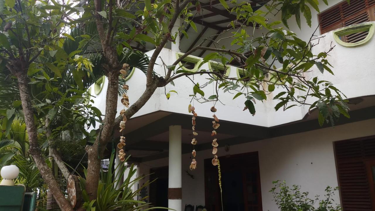 טנגלה Julie Guest House מראה חיצוני תמונה