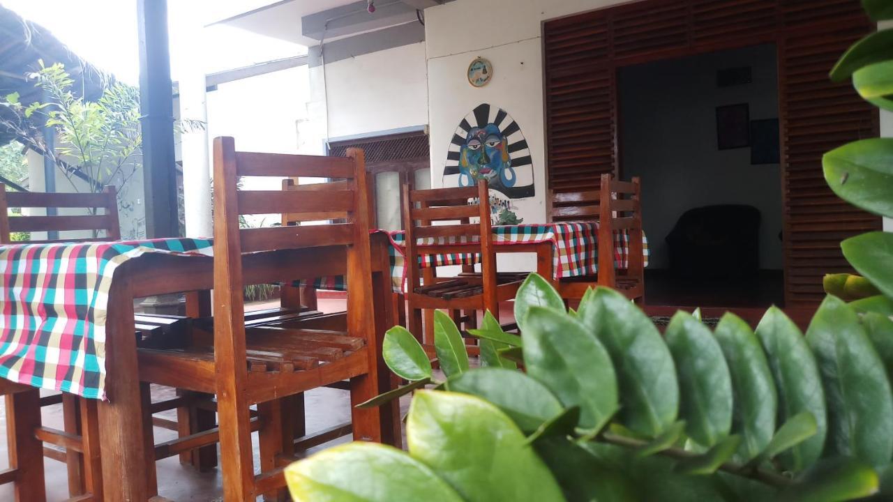 טנגלה Julie Guest House מראה חיצוני תמונה