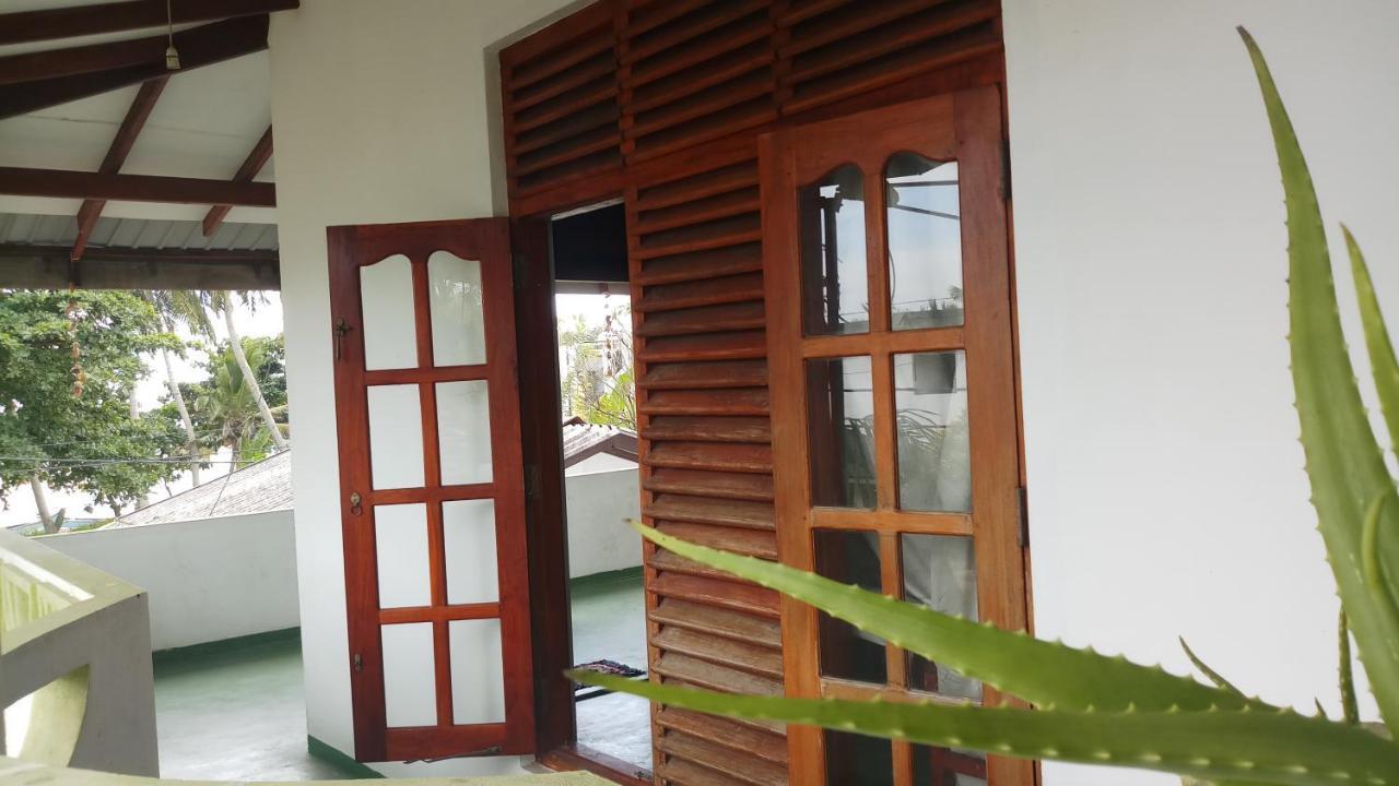 טנגלה Julie Guest House מראה חיצוני תמונה